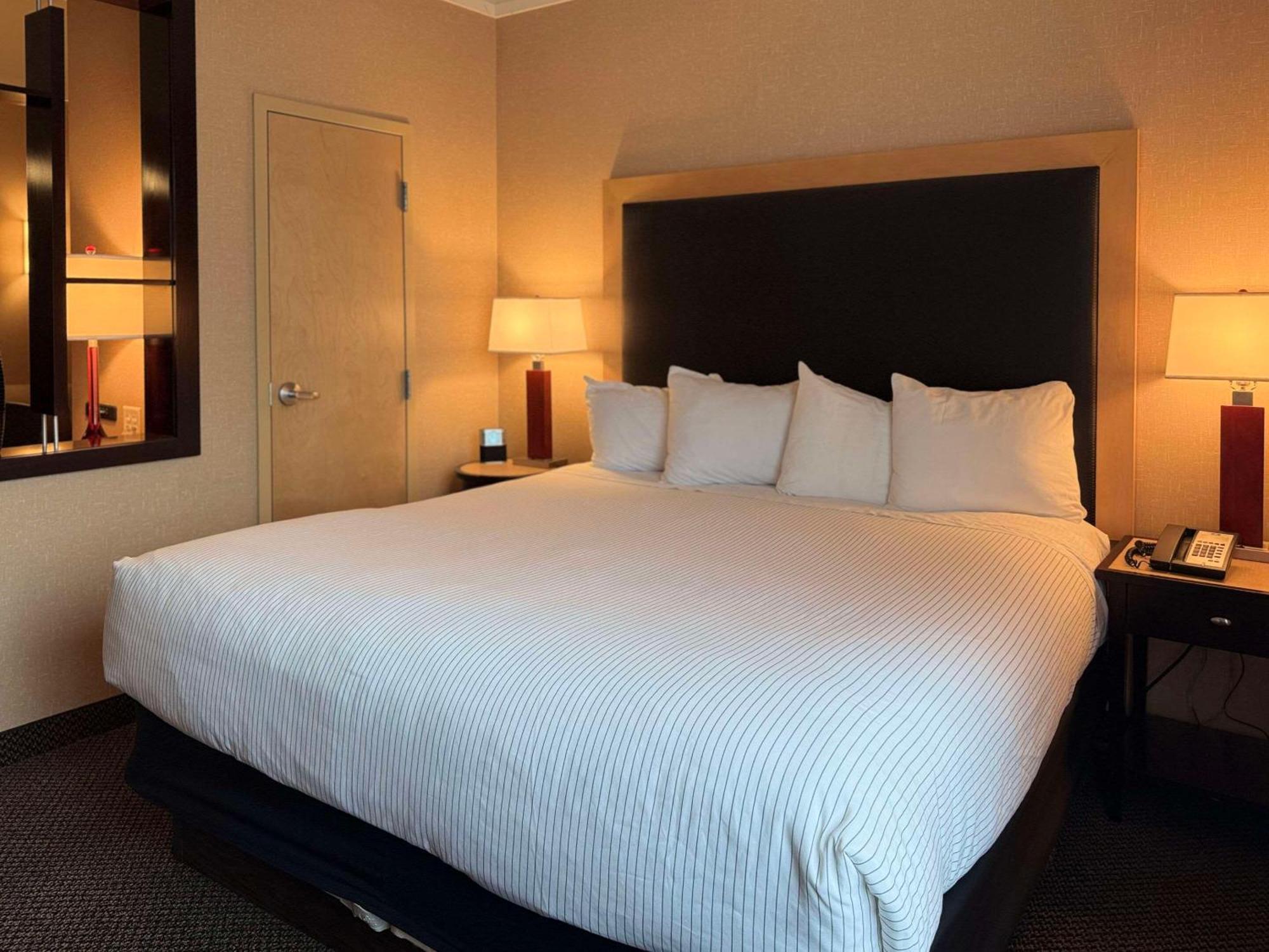 Cambria Hotel Traverse City Zewnętrze zdjęcie